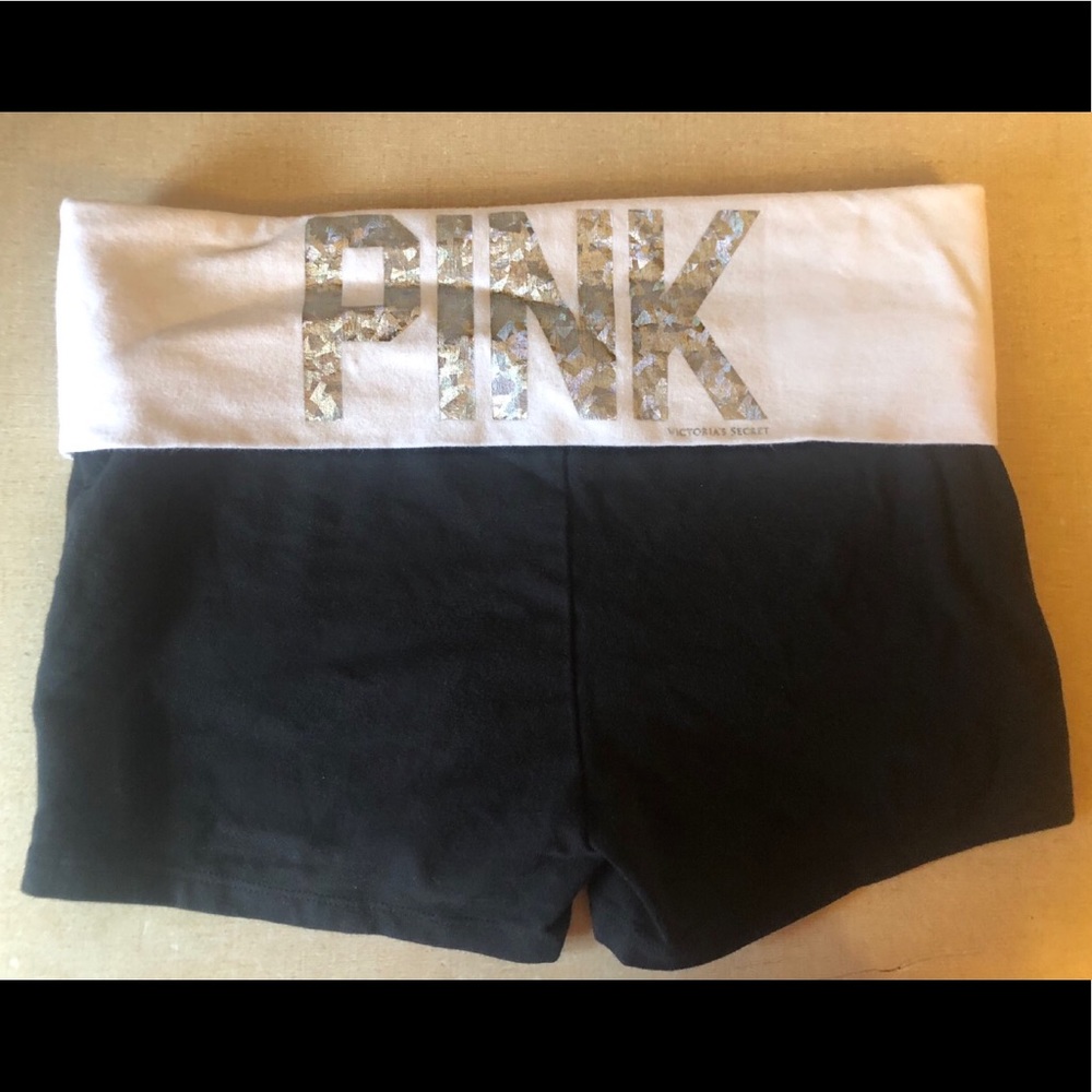 🦄 Victoria’s Secret Pink Yoga Shorts